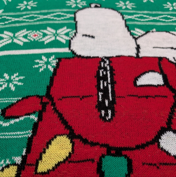 NWT Peanuts Snoopy Chillin' Dog House Christmas Ugly Sweater Adult 3XL 3XG XXXL - Picture 10 of 13